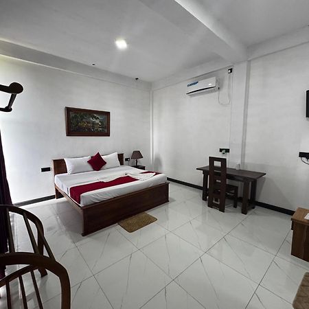 Ciel Star Anuradhapura Hotel Exterior photo